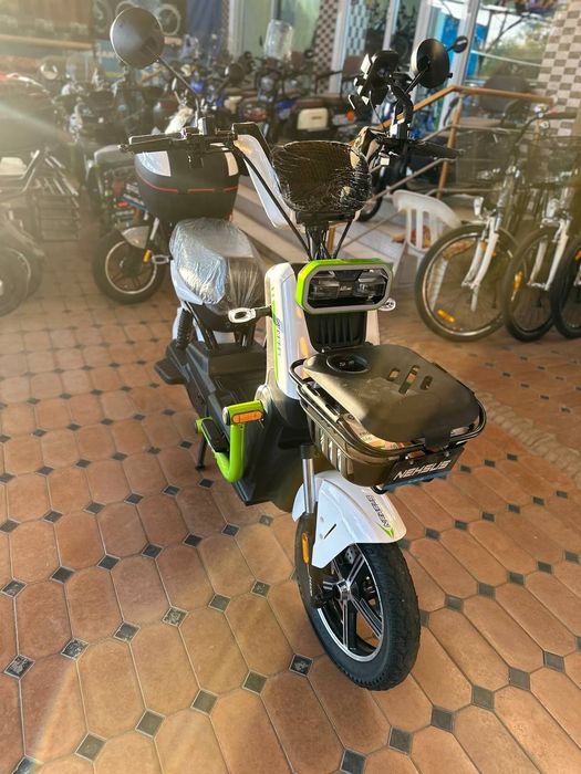 Elektro skuter dastafka bor