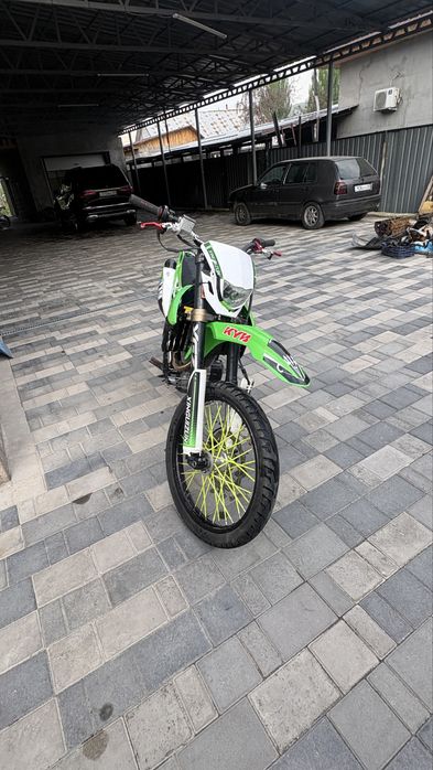 Продам эндуро 250куб 172fmm