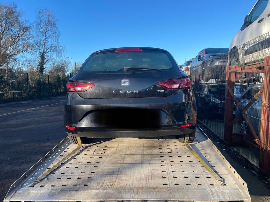 Dezmembrez Seat Leon 5F an 2015 1.4 tfsi