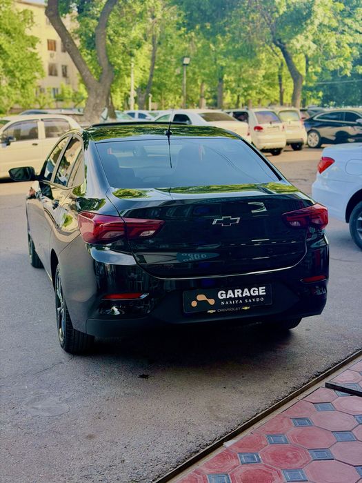 Chevrolet Onix 2024 — 2