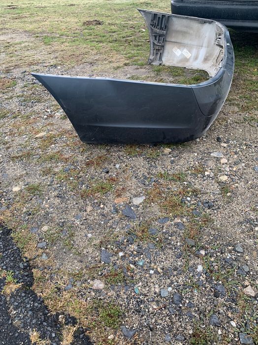 продавам оригинален, задна броня, прагове за Mercedes W221