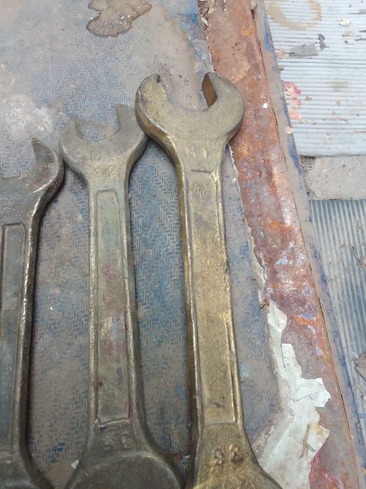 Бронзовый Гаечный ключ