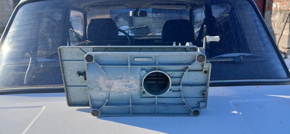 Продам Швейную Машинку.