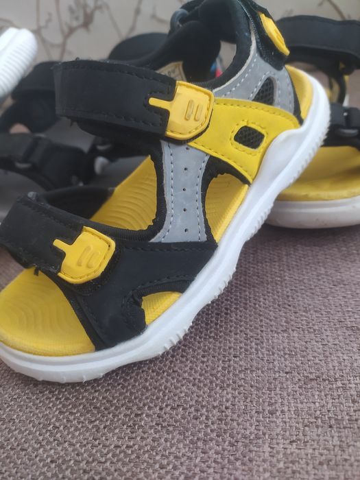 Детские сандали на мальчика