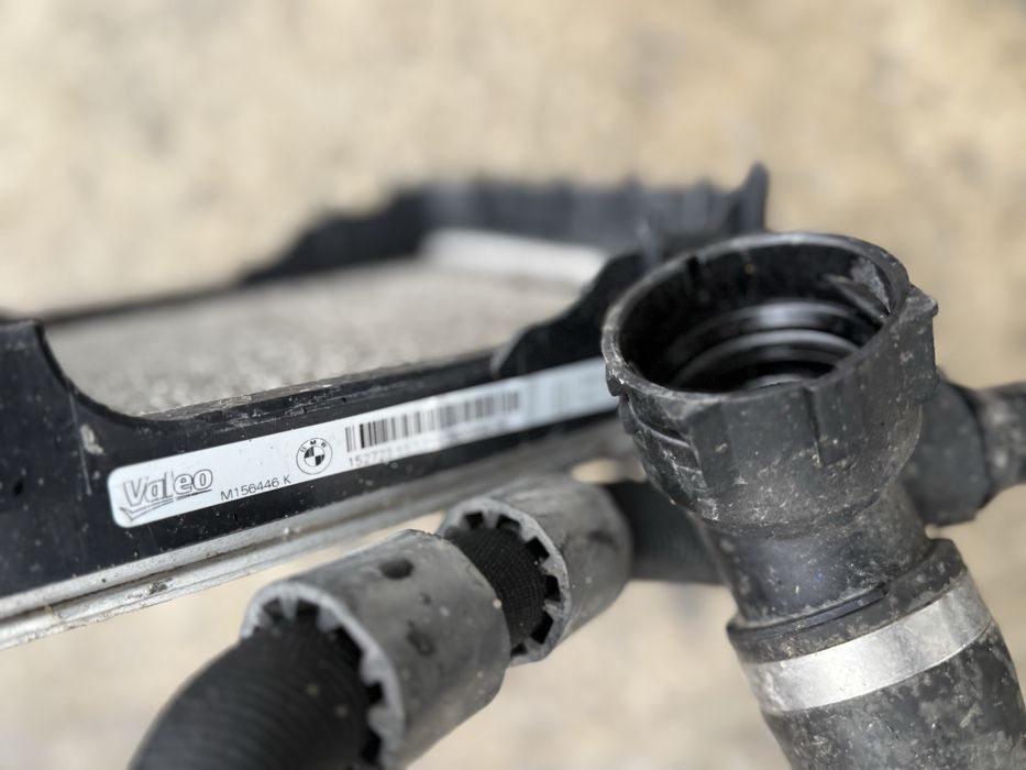 Воден радиатор кулер bmw f30 f32 f33 f36 340xi 440xi бмв 340хи 440хи