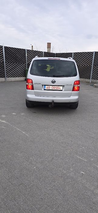 Vw turan 2.0 tdi 140 cp