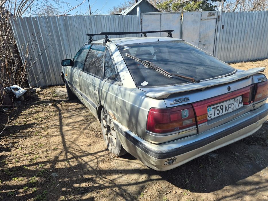 Продам машину  Мазда