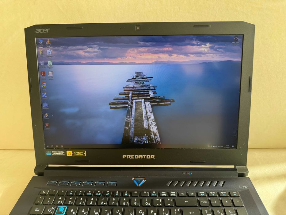 Acer Predator Helios 500 – Core i9, GTX 1070, 144Hz