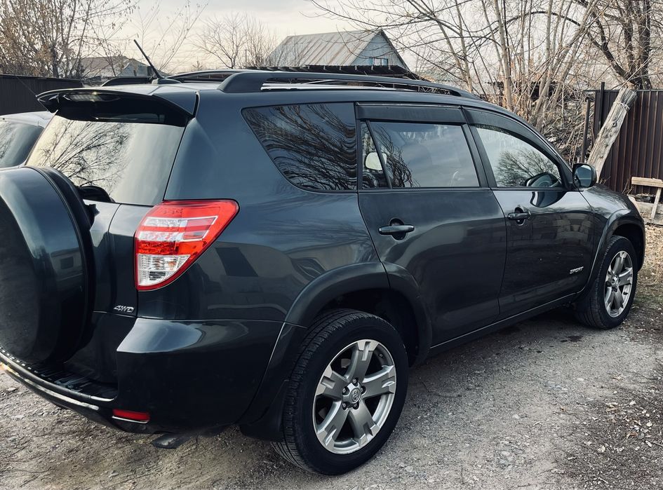 Продам авто Toyota RAV4