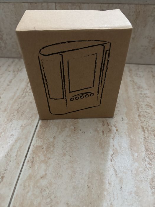 Дигитален настолен часовник