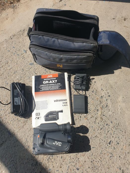 Видеокамера JVC касетная