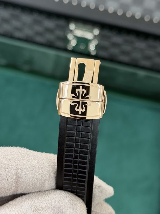Patek Philippe Aquanaut Gold