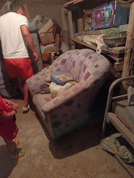 Диван и два  кресла