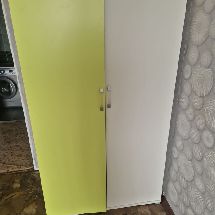 Продам шкаф срочно