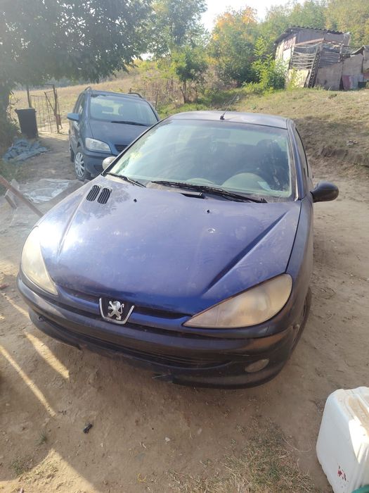 Vând Peugeot 206