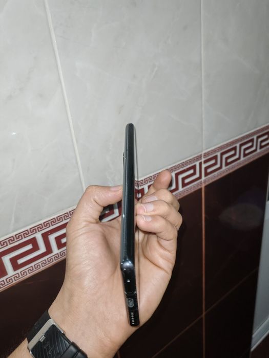 Huawei mate 40 pro 8+8/256GB ideal xolatda IMEI otgan