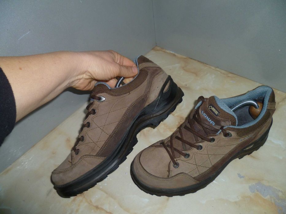 LOWA Gore-tex №39