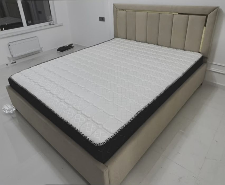 Кровать двуспальная