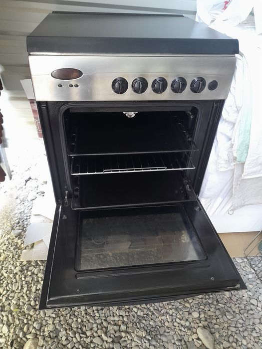 Газовая плита фирмы BOSCH