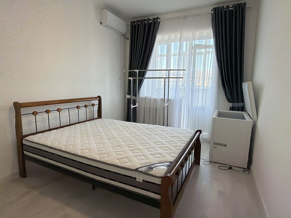 Кровать 2х спальный 200х220