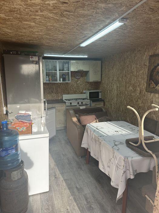 Продам 2х эт. дом