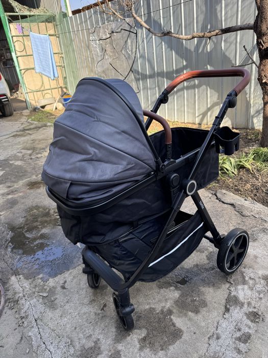 Продам коляску Tomix Bonny