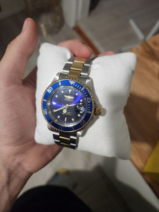 срочно часы Invicta
