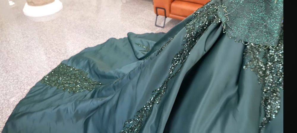 Зелена булченска рокля