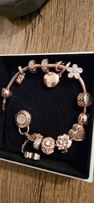 Bratara pandora rosse originală