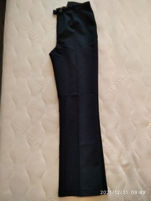 елегантен дамски костюм