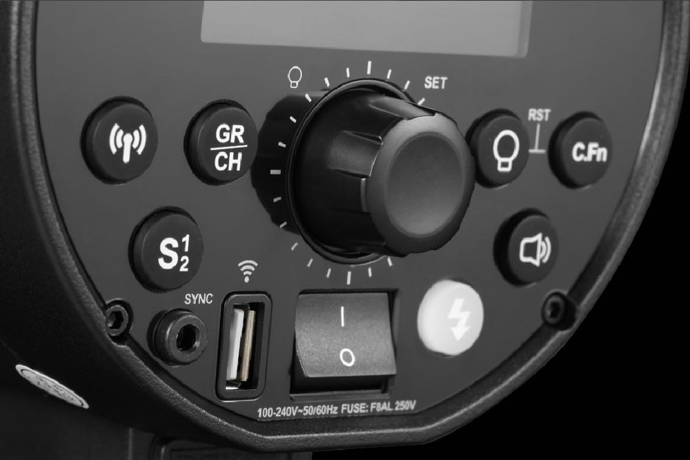 Студийная вспышка GODOX DP400IIIV