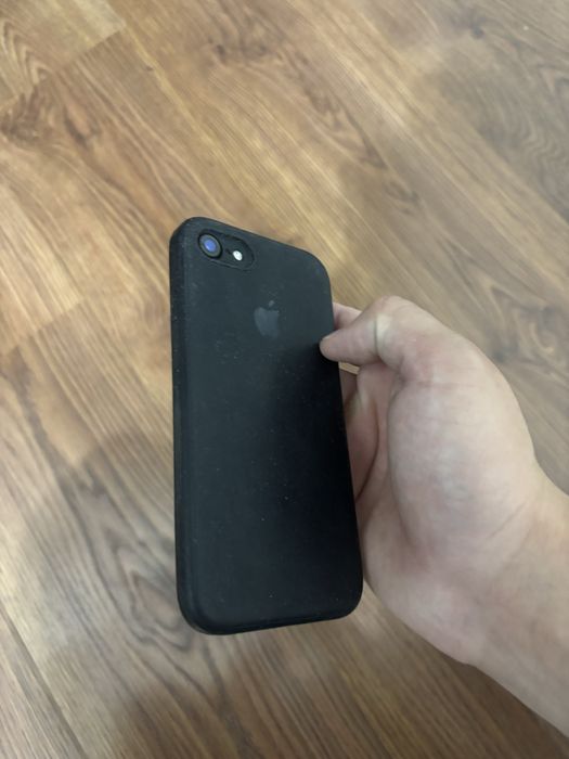 Продаю Iphone 7, состояние хорошее