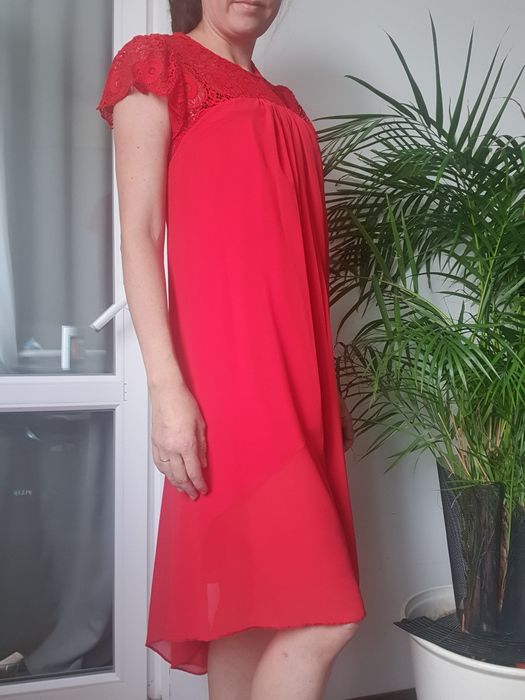 Rochie rosie eveniment