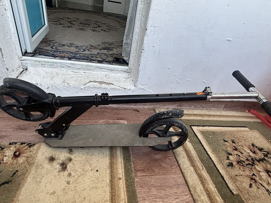 Продам самокат и скейт