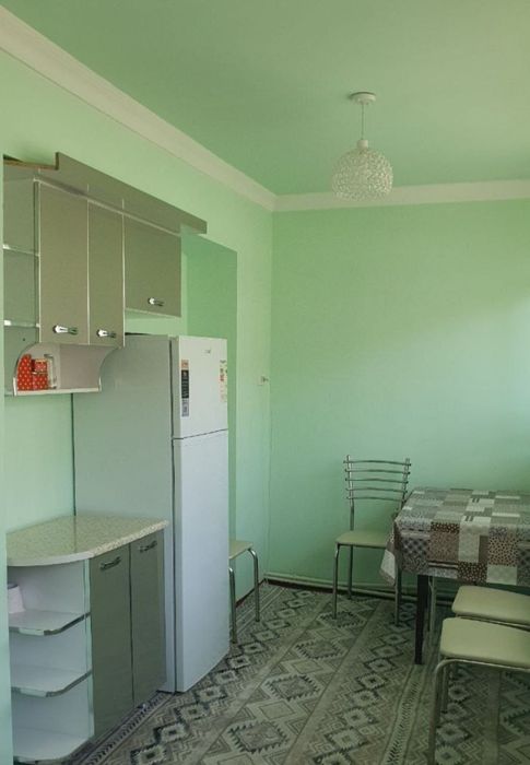 2 хонали Жар-Арик Ибн Сино бозорча якин гиштли дом