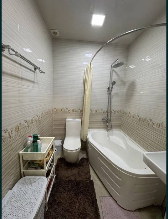 Продается 3 ком квартира, с мебелью техникой , Паркентский ,новострой