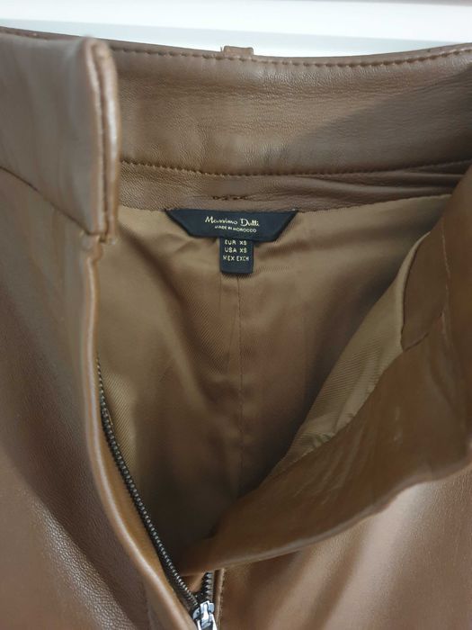 Кожен панталон Massimo Dutti