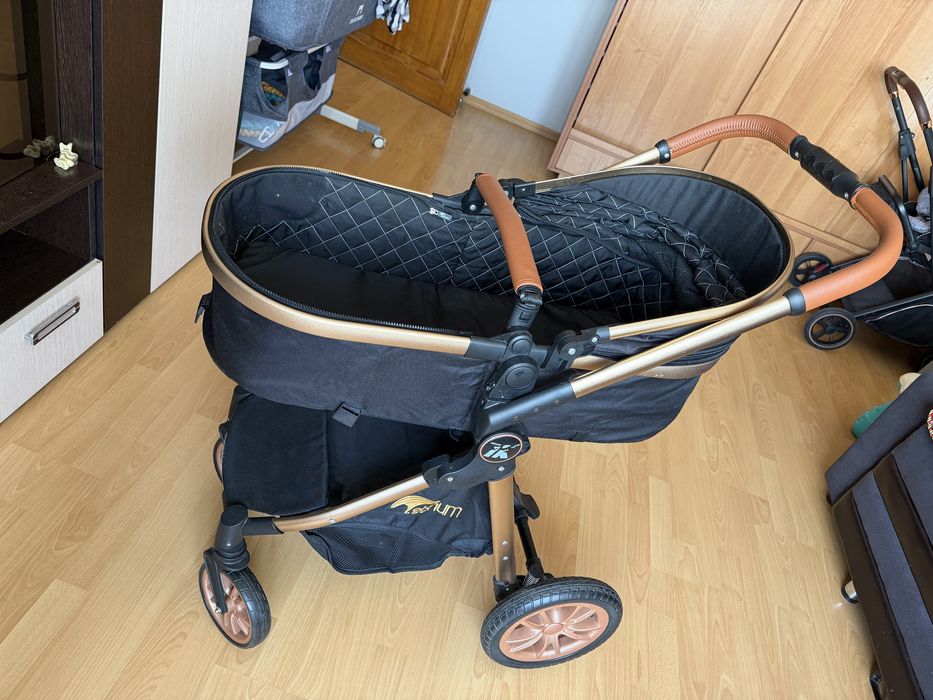 Продам коляску с автокреслом