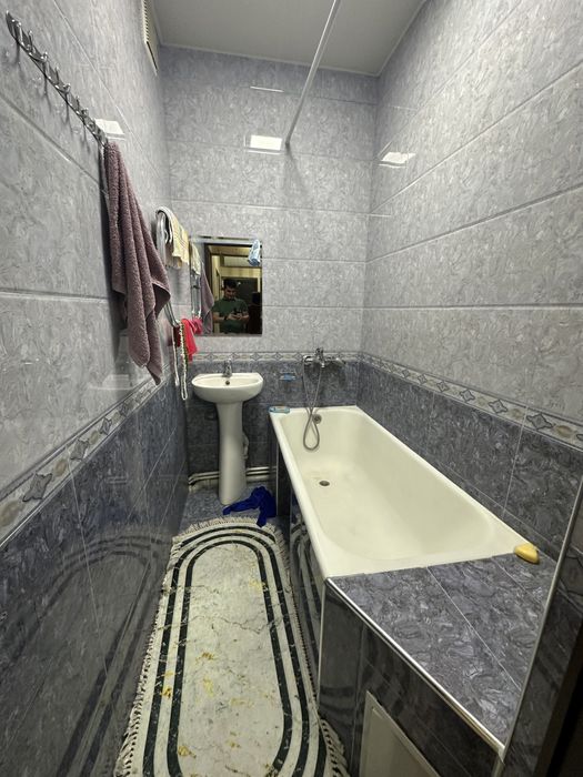 Yunusobod tumani 2 kvartl 5 dom 3-4/4/4 uy sotiladi Yevro remont