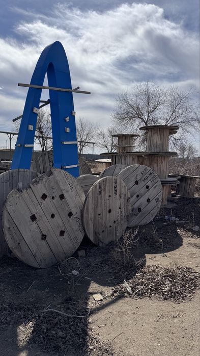 Продам катушки для кабеля