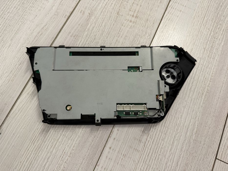 Продам магнитолу Kia Rio 3