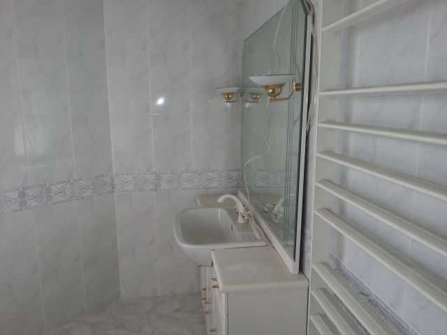 Продава се Къща в Свиленград - 372 кв.м за 619 €/кв.м - Снимка #3