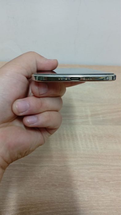 Продам iphone air
