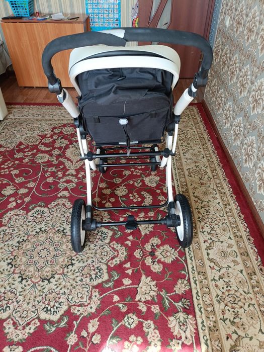 Продам детскую коляску