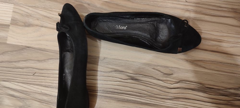 Продам кроссовки размер 37, 38