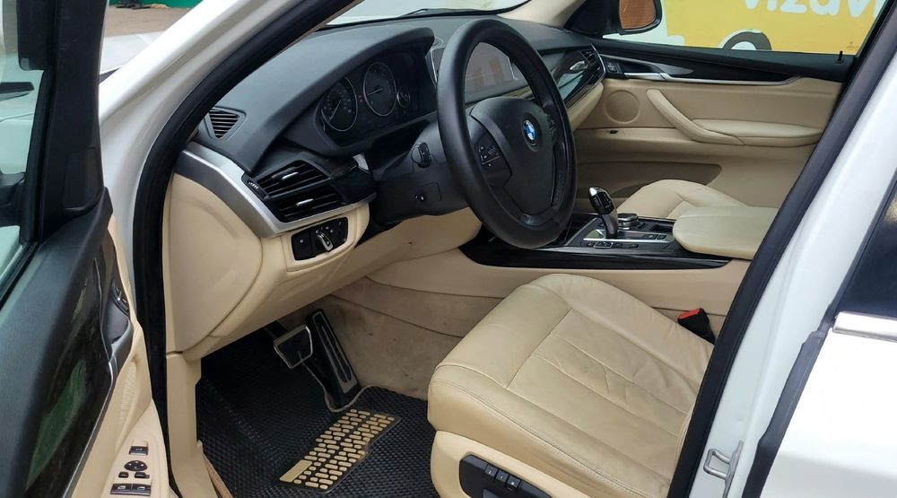 Продам BMW X5 F15