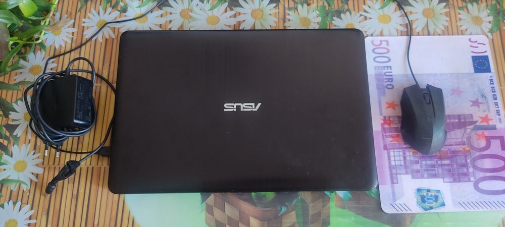 Ноутбук Asus  продаю