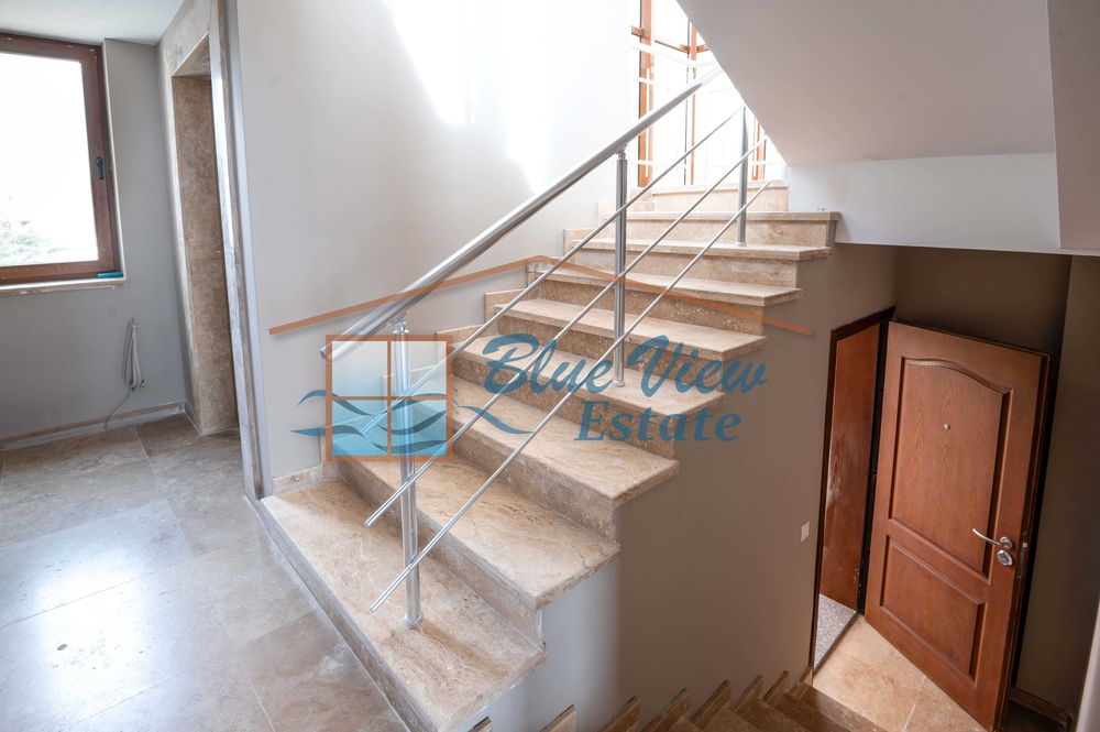 Продава се Многостаен апартамент в Балчик - 390 кв.м за 579 €/кв.м - Снимка #13