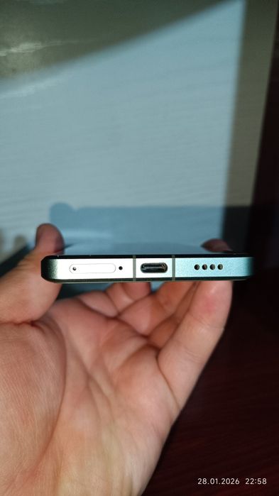 Xiaomi 13 ultra girt yetim lekin. china versiya faqat naxtga obmen yoq