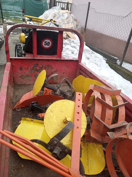 Motocultor  cu Remorca si accesorii